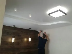 многоуровневый потолок