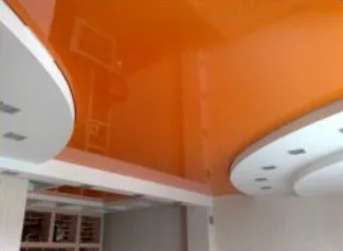 Глянцевые натяжные потолки